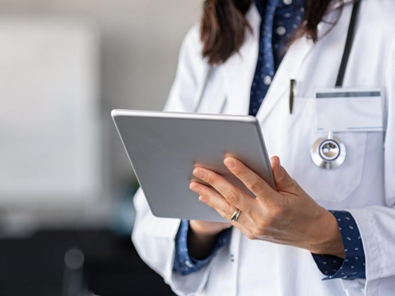Sindicância por morte de paciente no plantão médico: Como se defender?