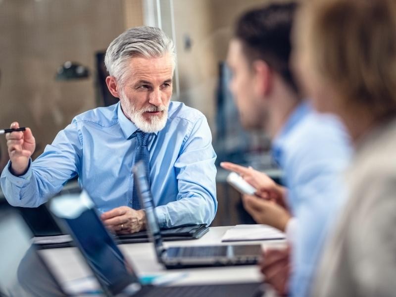 Dissolução parcial de sociedade: O que fazer quando apenas um sócio sai?