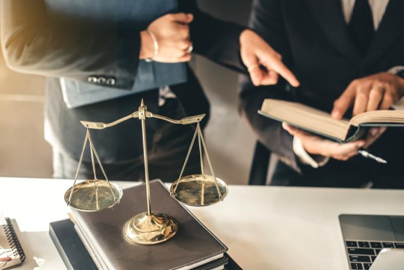 Dispensa Emergencial de Licitação: O que é, como funciona e quando é necessária